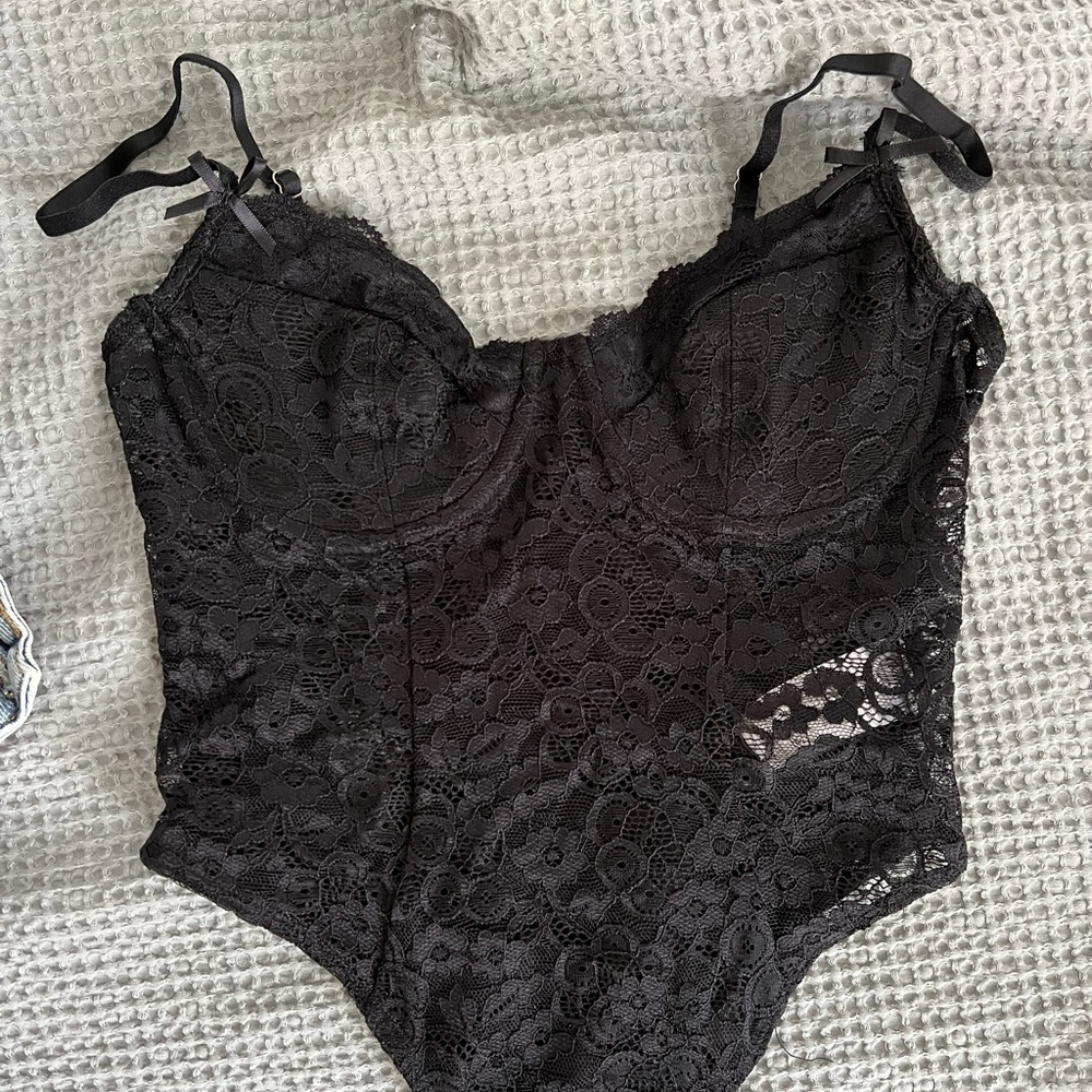 Lace bodysuit